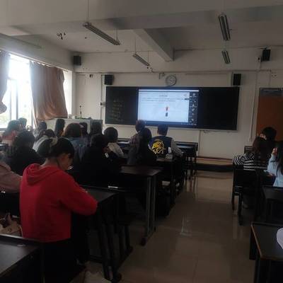 應用技術學院舉辦專場就業宣講會，助力學生職業發展